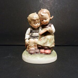 Hummel/Goebel 1956 "The Smart Sister "4 1/2" Figurine #346 TMK6 W.Germany 3585
